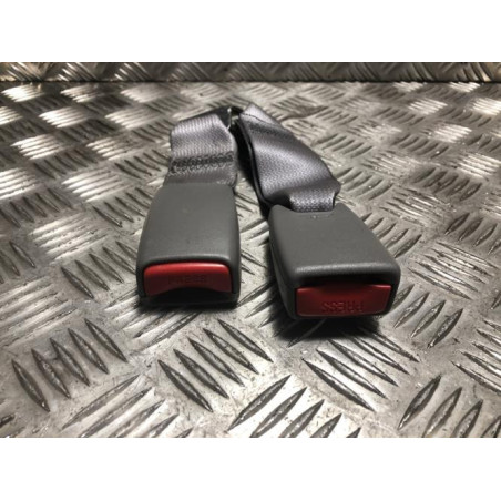 Attache ceinture arriere droit HONDA CIVIC 8 PHASE 2 d’occasion