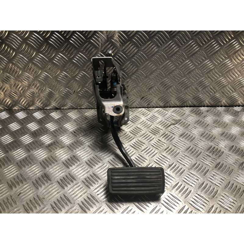 Pedale de frein HONDA CIVIC 8 PHASE 2 d’occasion