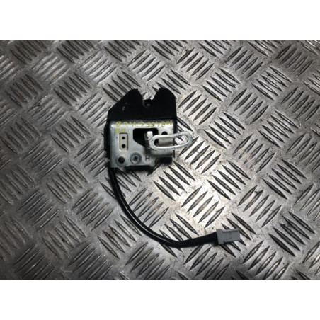 Serrure de coffre HONDA CIVIC 8 PHASE 2 d’occasion