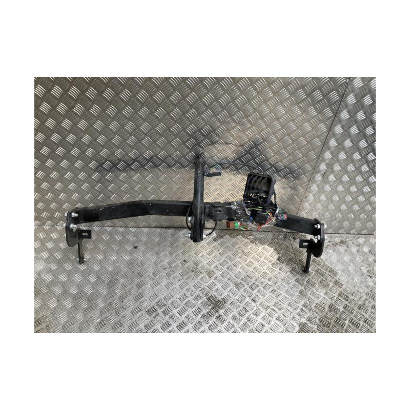 Attelage (boule de remorquage) PEUGEOT 208 1 PHASE 1 d’occasion