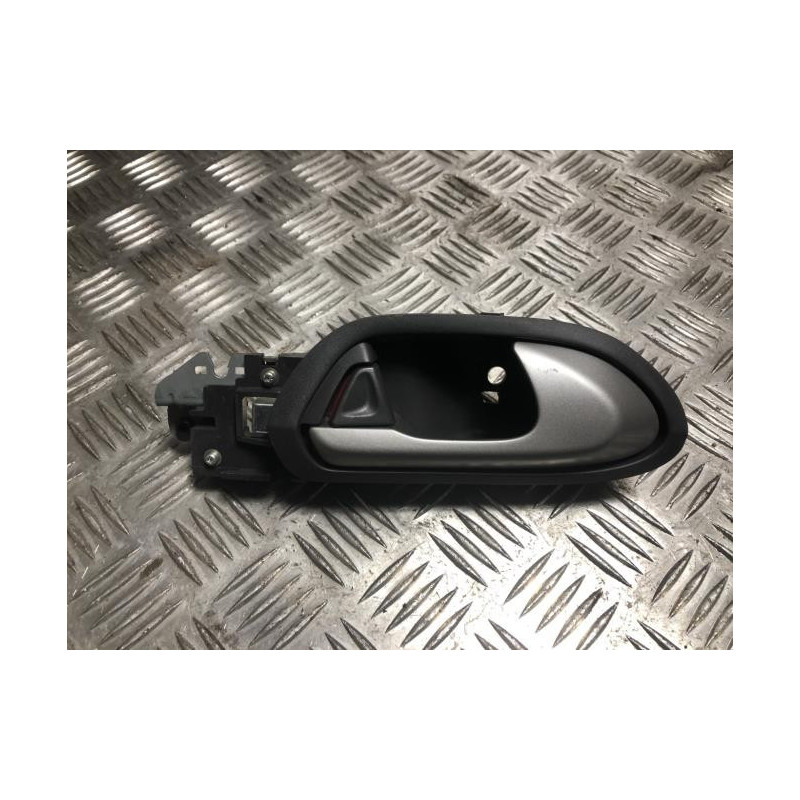 Poignee interieur arriere droit HONDA CIVIC 8 PHASE 2 d’occasion