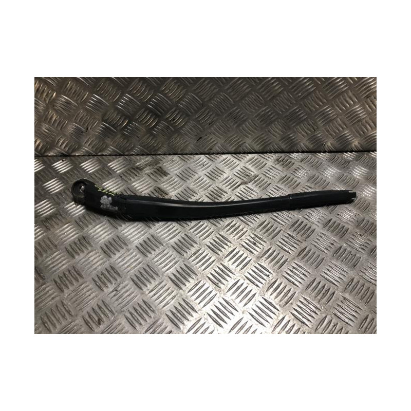 Bras essuie glace avant droit HONDA CIVIC 8 PHASE 2 d’occasion