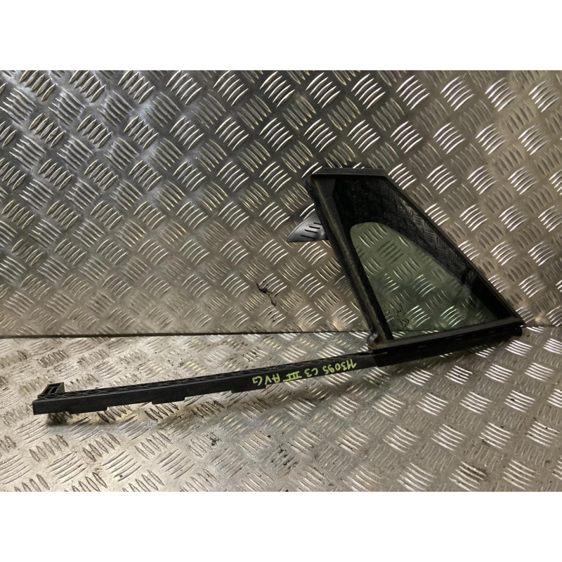 Custode avant gauche CITROEN C3 3 SOCIETE PHASE 1 d’occasion