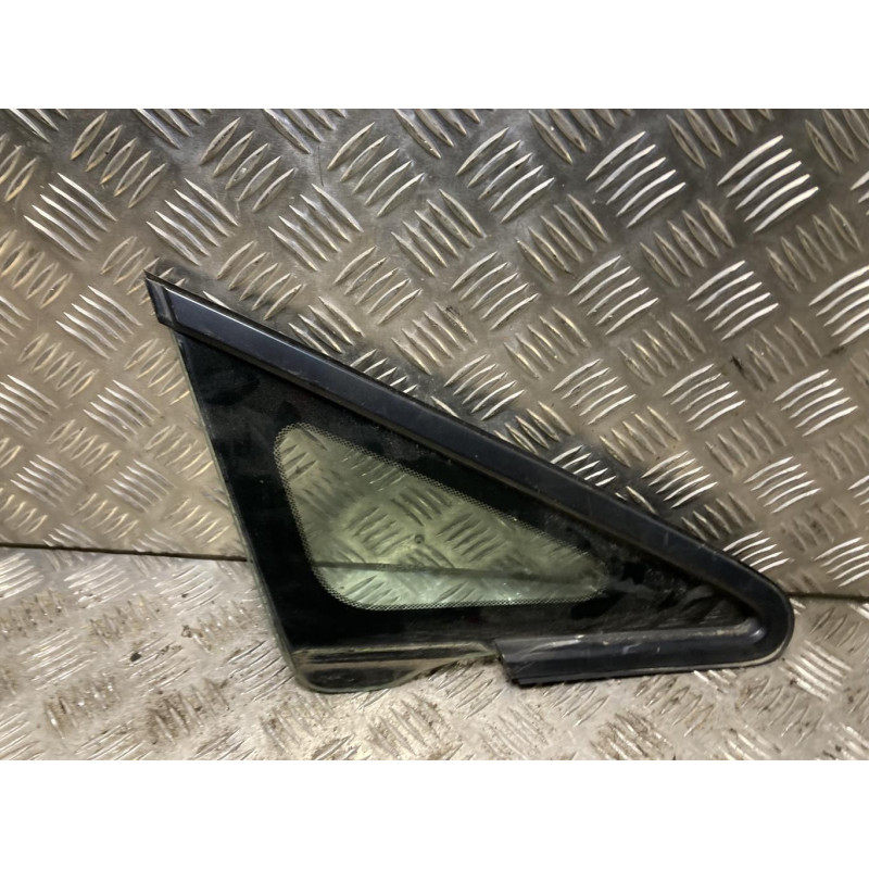 Custode avant gauche HONDA CIVIC 8 PHASE 2 d’occasion