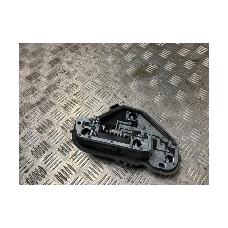 Platine feu arriere droit CITROEN C3 3 SOCIETE PHASE 1 d’occasion