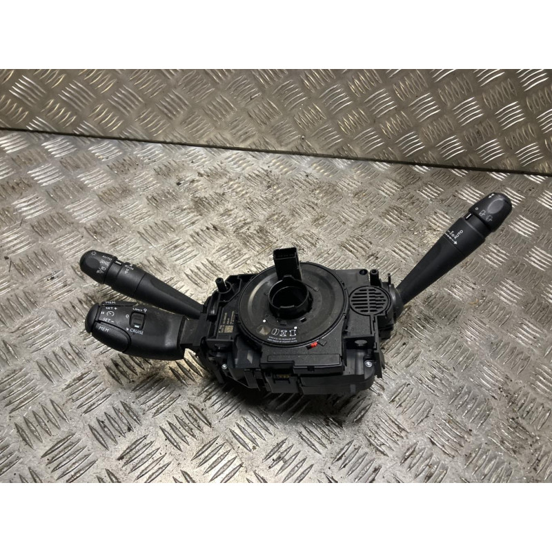 Com (Bloc Contacteur Tournant+Commodo Essuie Glace+Commodo Phare) CITROEN C3 3 SOCIETE PHASE 1 d’occasion