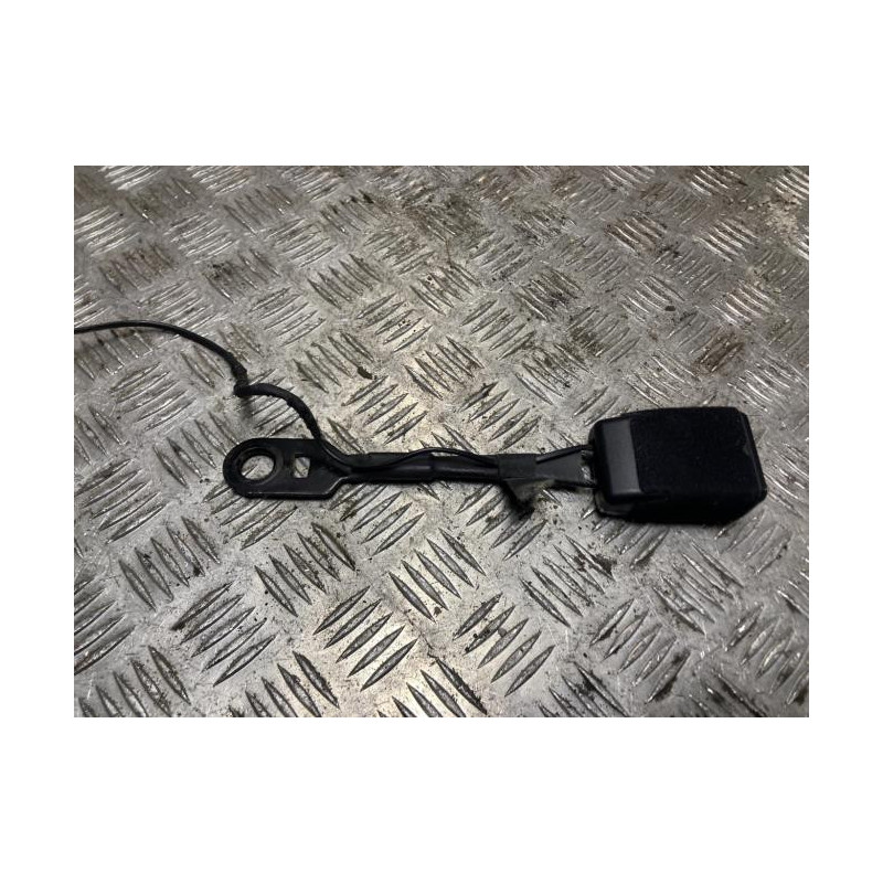 Attache ceinture avant gauche CITROEN C3 3 SOCIETE PHASE 1 d’occasion