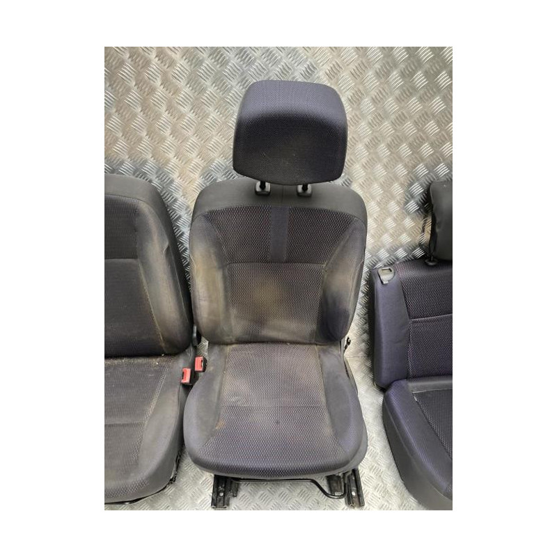 Interieur complet RENAULT CLIO 3 PHASE 1 d’occasion