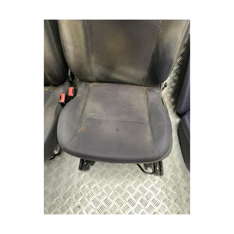 Interieur complet RENAULT CLIO 3 PHASE 1 d’occasion