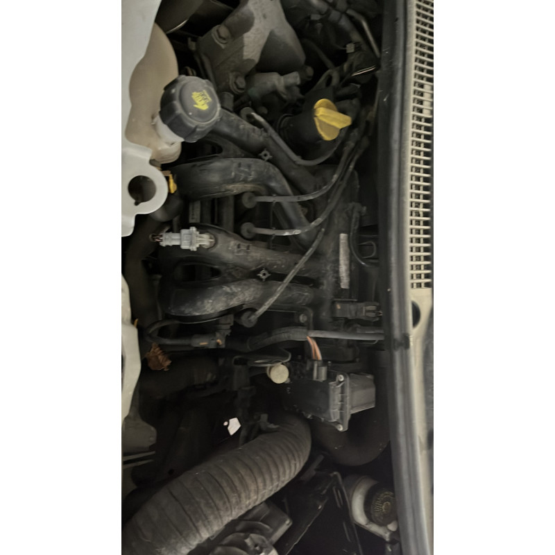 Moyeu avant droit RENAULT TWINGO 2 PHASE 1 d’occasion
