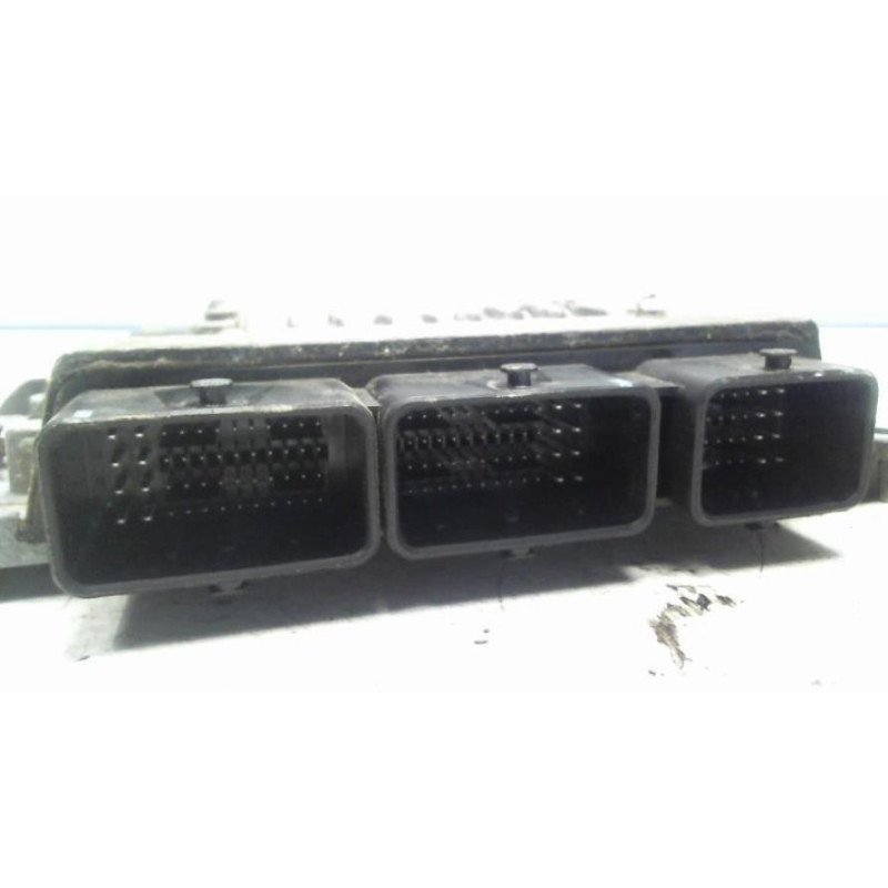 Calculateur moteur RENAULT SCENIC 2 PHASE 1 d’occasion