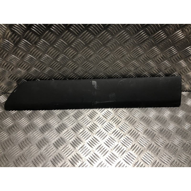 Baguette de porte arriere gauche  RENAULT KANGOO 1 PHASE 2 d’occasion