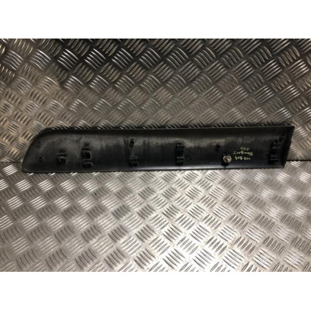 Baguette de porte arriere droite RENAULT KANGOO 1 PHASE 2 d’occasion