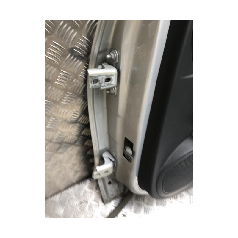 Porte arriere droit RENAULT CLIO 4 PHASE 1 d’occasion