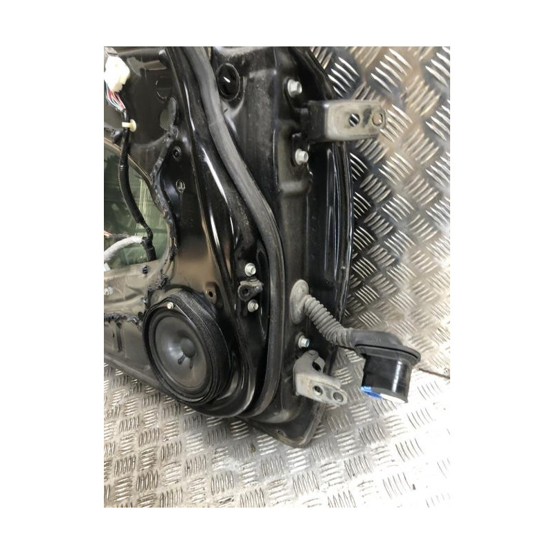 Porte avant gauche HONDA CIVIC 8 PHASE 2 d’occasion