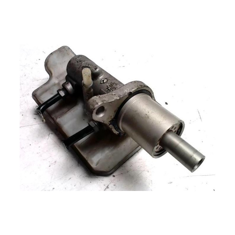 Maitre cylindre (freinage) FORD KUGA 1 d’occasion