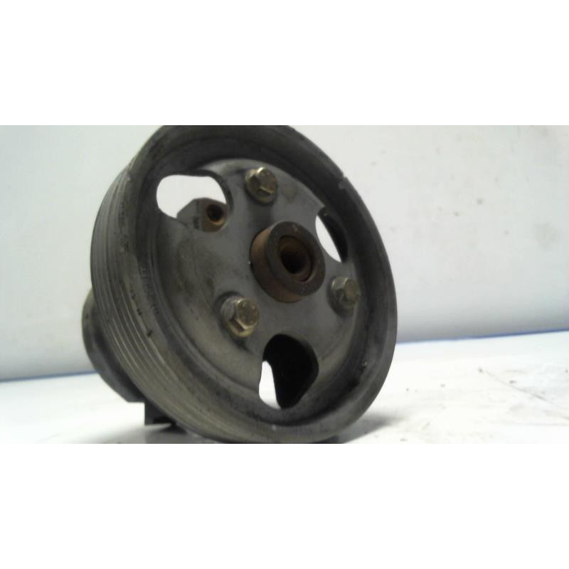 Pompe de direction RENAULT MEGANE 2 PHASE 1 d’occasion