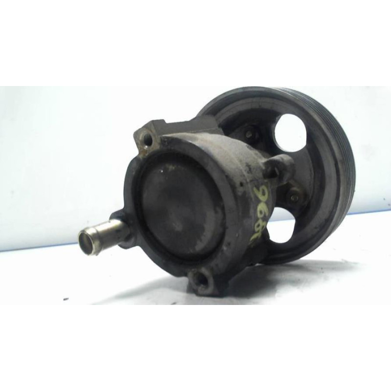 Pompe de direction RENAULT MEGANE 2 PHASE 1 d’occasion