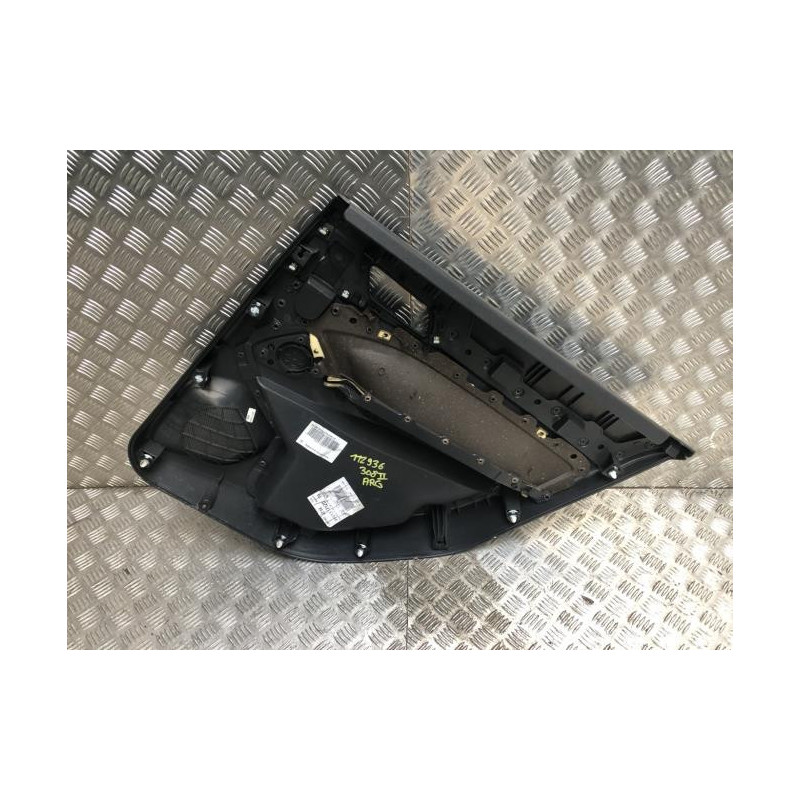 Panneau de porte arriere gauche PEUGEOT 308 2 PHASE 1 d’occasion