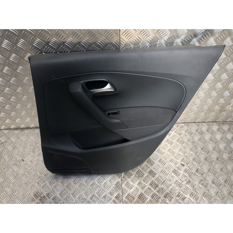 Panneau de porte arriere droit VOLKSWAGEN POLO 5 PHASE 1 d’occasion