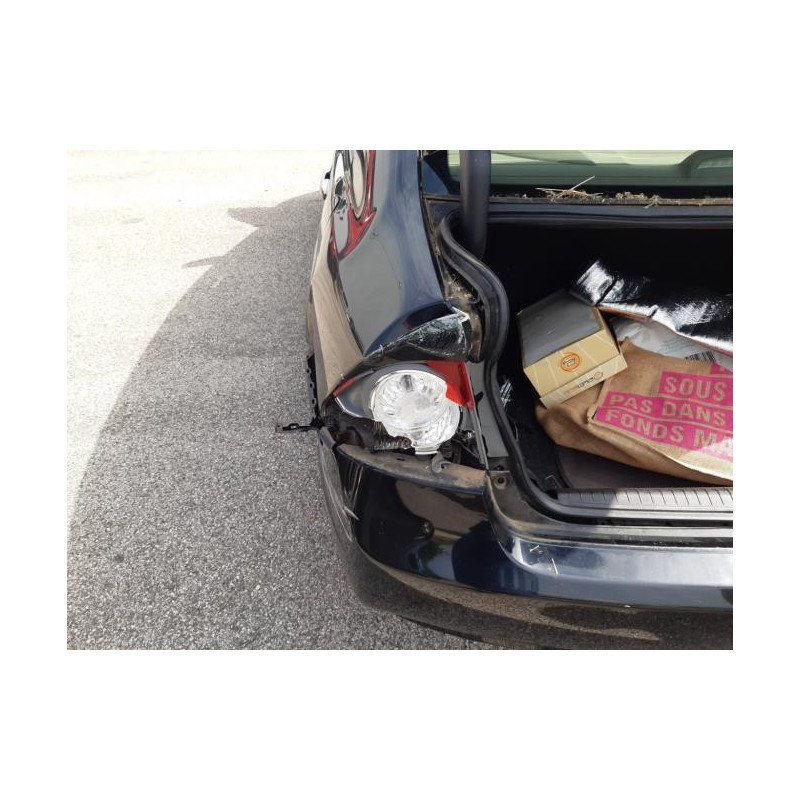 Panneau de porte avant gauche HONDA CIVIC 8 PHASE 2 d’occasion