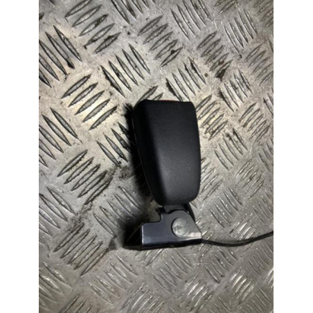 Attache ceinture arriere gauche VOLVO C 30 PHASE 2 d’occasion