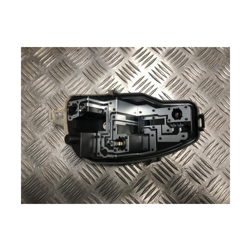Platine feu arriere gauche RENAULT TWINGO 2 PHASE 2 d’occasion