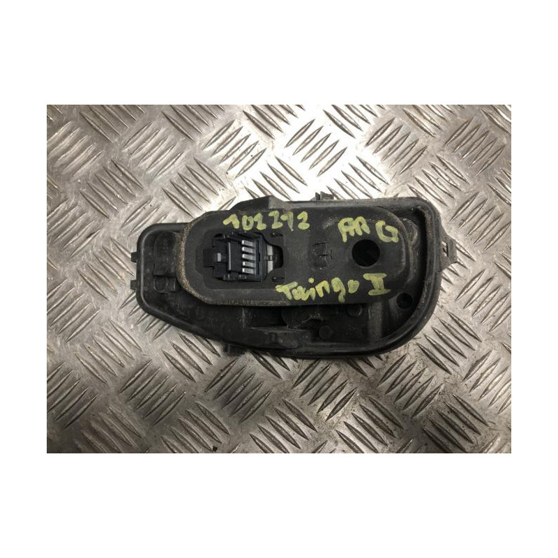 Platine feu arriere gauche RENAULT TWINGO 2 PHASE 2 d’occasion