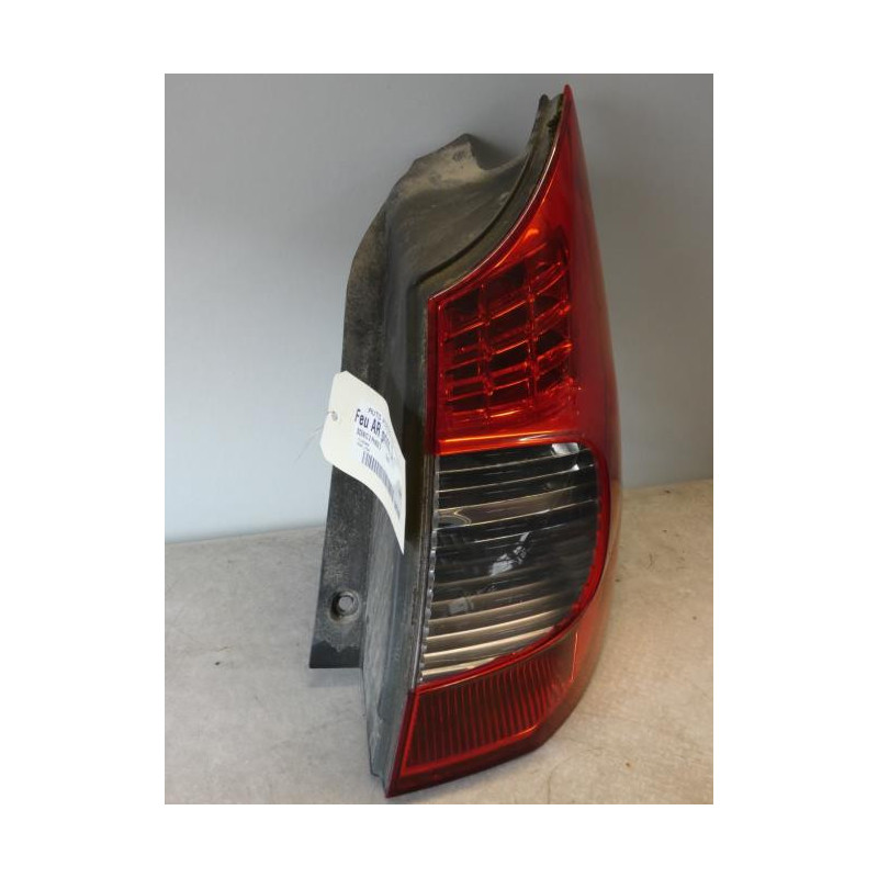 Feu arriere principal droit (feux) RENAULT SCENIC 2 PHASE 2 d’occasion