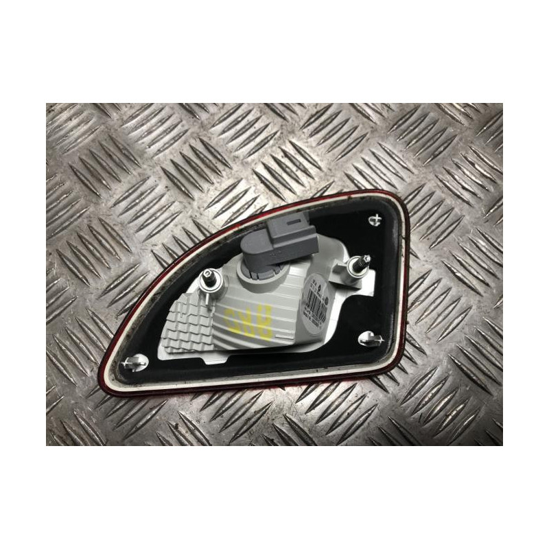 Feu arriere secondaire droit (feux) RENAULT TWINGO 2 PHASE 2 d’occasion