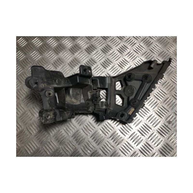 Support de pare chocs arriere RENAULT CLIO 4 PHASE 1 d’occasion