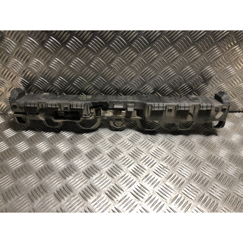 Support de pare chocs arriere RENAULT CLIO 4 PHASE 1 d’occasion