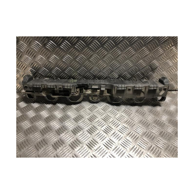 Support de pare chocs arriere RENAULT CLIO 4 PHASE 1 d’occasion