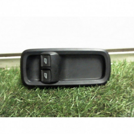 Interrupteur de leve vitre avant gauche FORD FIESTA VI d’occasion