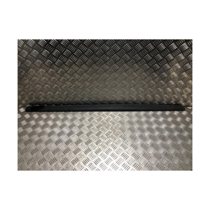 Baguette de porte avant gauche RENAULT TWINGO 2 PHASE 2 d’occasion