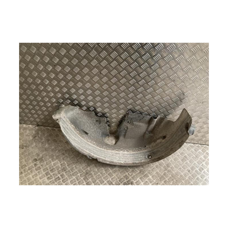 Pare boue arriere gauche RENAULT CLIO 3 PHASE 1 d’occasion