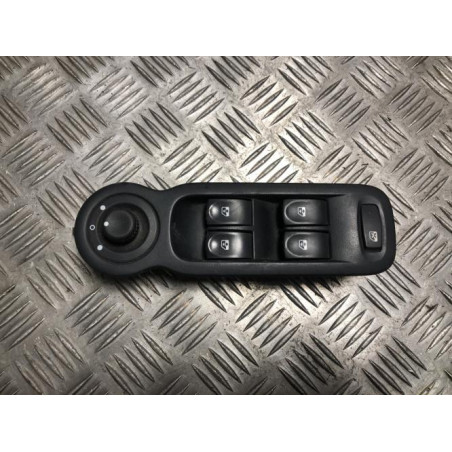 Interrupteur de leve vitre avant gauche RENAULT GRAND MODUS PHASE 2 d’occasion