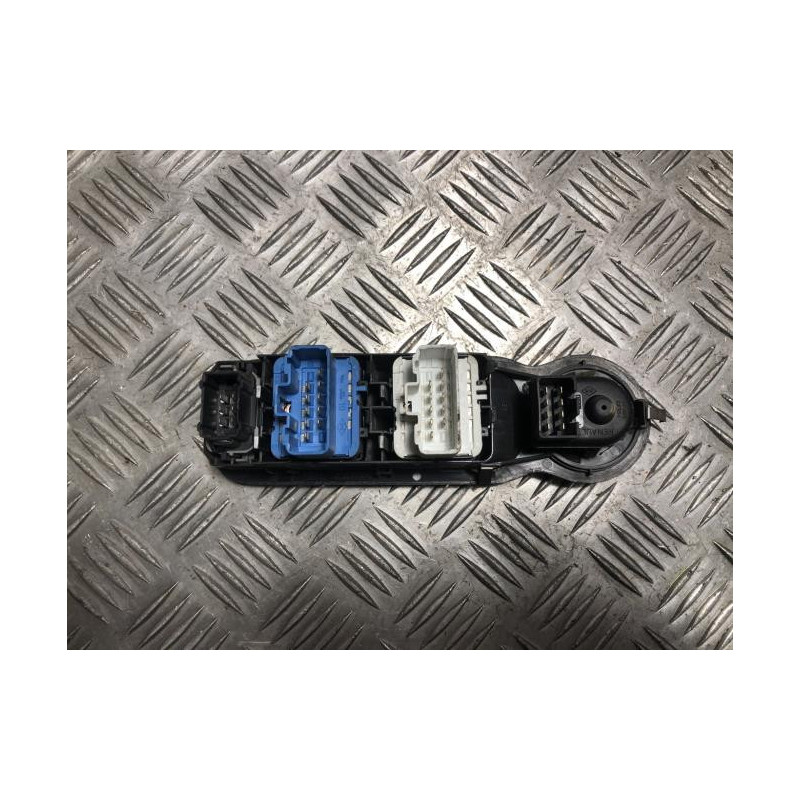 Interrupteur de leve vitre avant gauche RENAULT GRAND MODUS PHASE 2 d’occasion