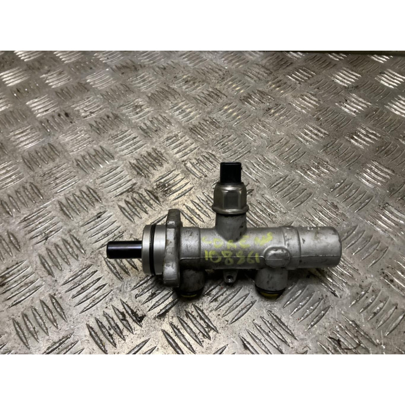 Maitre cylindre (freinage) KIA CARENS 3 d’occasion