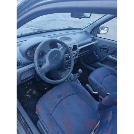 Support moteur droit RENAULT CLIO 2 PHASE 1 d’occasion