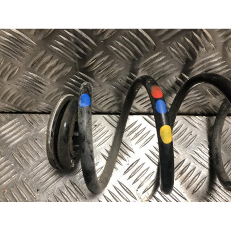 Ressort de suspension arriere gauche CITROEN C4 3 d’occasion