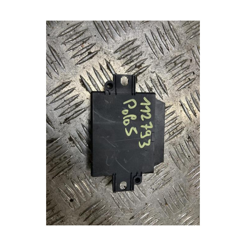 Boitier d'aide au stationnement VOLKSWAGEN POLO 5 PHASE 1 d’occasion