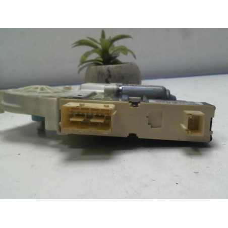 Moteur leve vitre avant droit CITROEN C4 1 PHASE 1 d’occasion