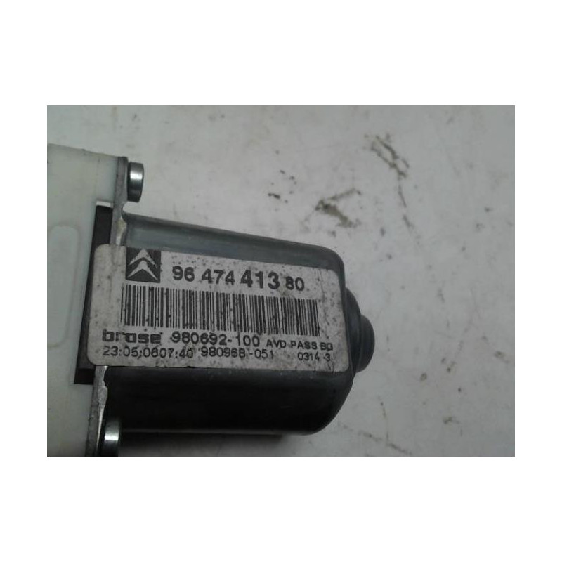 Moteur leve vitre avant droit CITROEN C4 1 PHASE 1 d’occasion