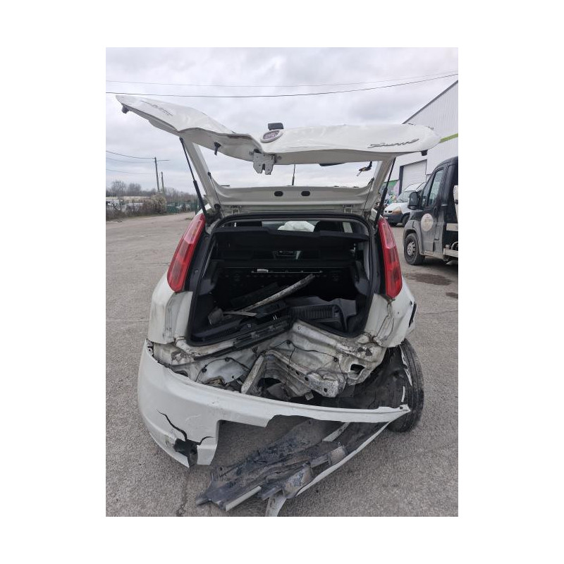 Alternateur FIAT GRANDE PUNTO d’occasion
