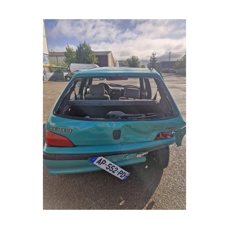 Baguette de porte arriere gauche  PEUGEOT 106 PHASE 2 d’occasion