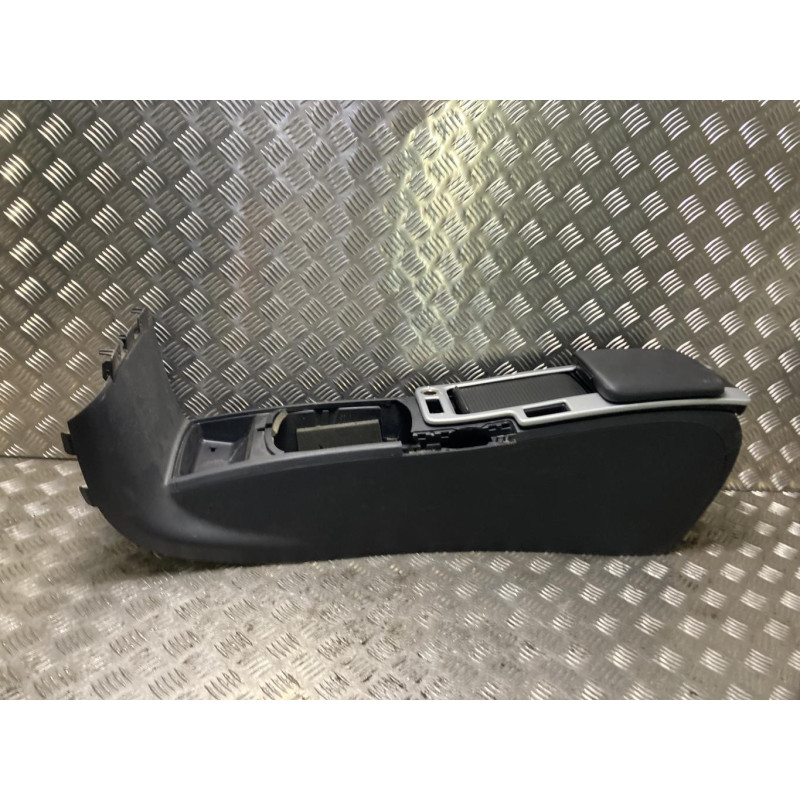 Console central (interieur plastique) VOLVO C 30 PHASE 2 d’occasion