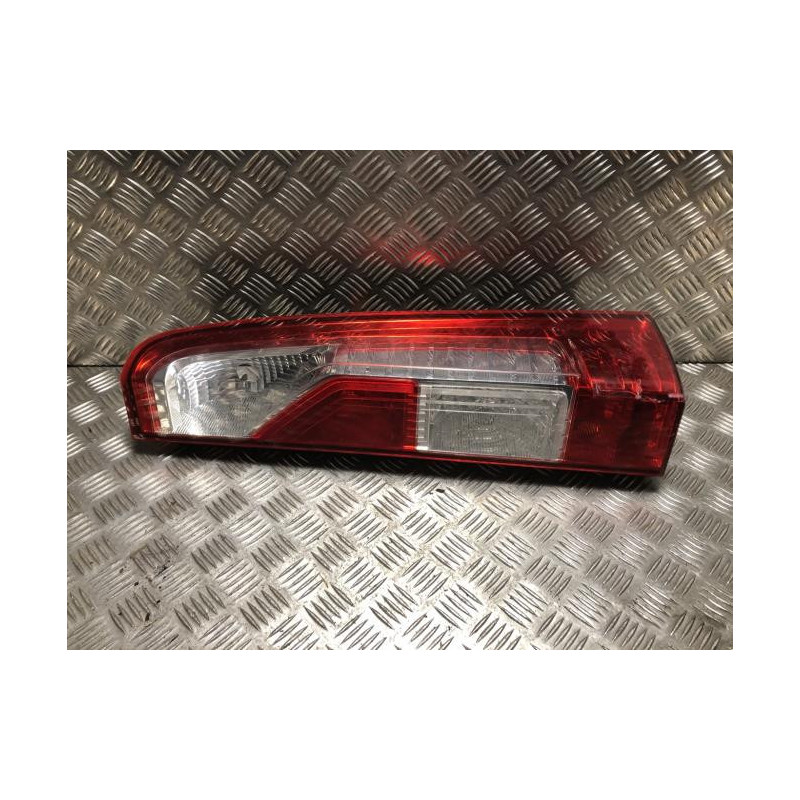 Feu arriere principal droit (feux) RENAULT MASTER 3 PHASE 1 d’occasion