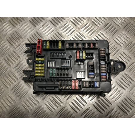 Porte fusible BMW SERIE 1 F20 PHASE 1 d’occasion