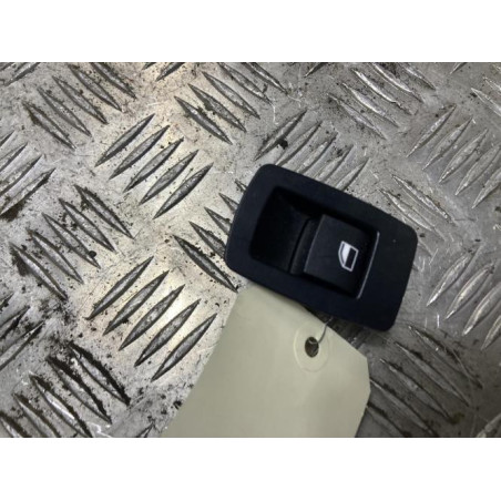 Interrupteur de leve vitre arriere gauche BMW SERIE 1 F20 PHASE 1 d’occasion